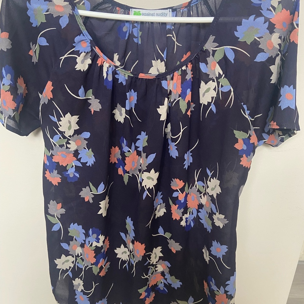 Floral Print Sheer Top size small very light, would fit medium too!